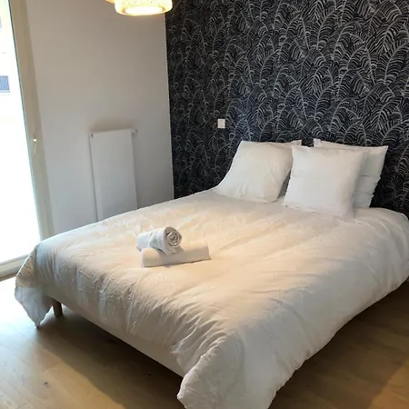T2 - 1 Ch - Garage Prive - Balcon - 15 Min Du Apartment Annecy