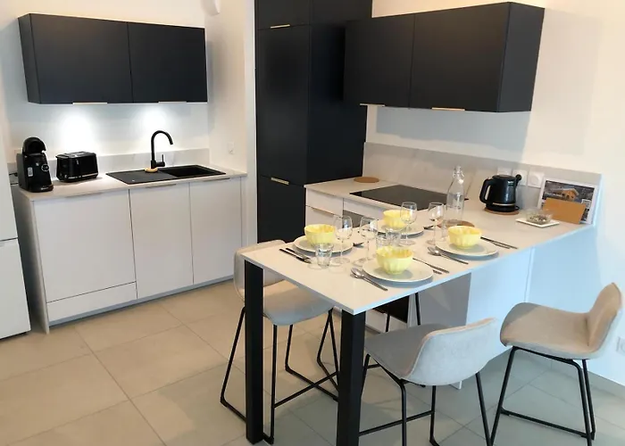 Appartamento T2 - 1 Ch - Garage Privé - Balcon - 15 Min Du *